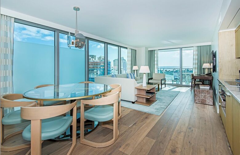 Ritz Carlton Waikiki - Honolulu, Hawaii