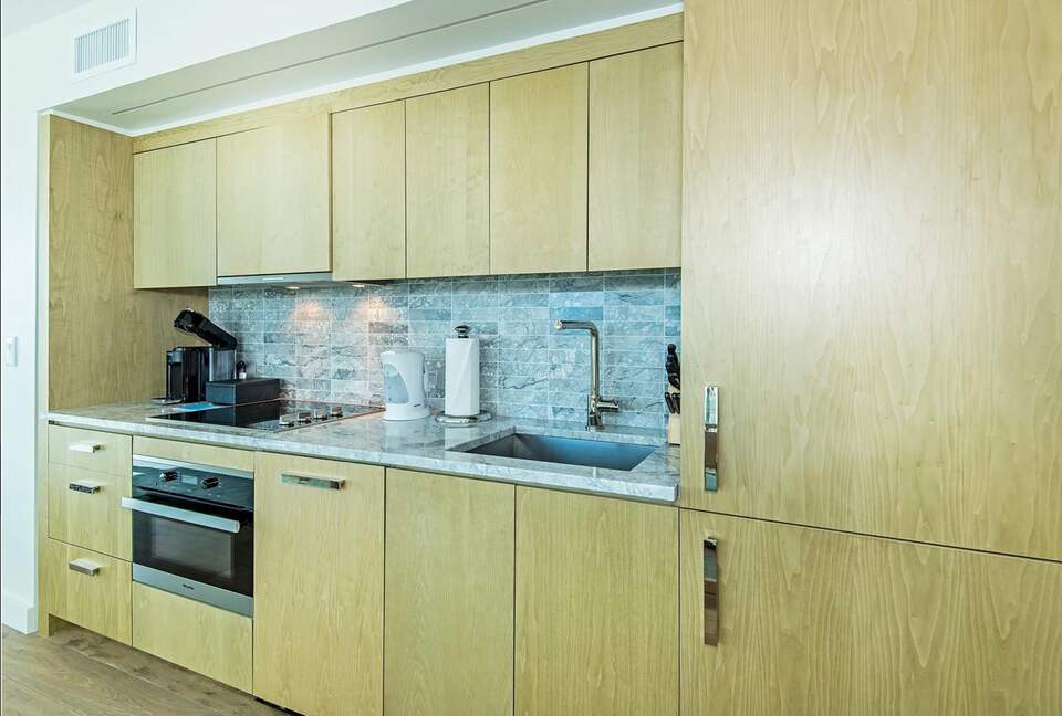 Ritz Carlton Waikiki - Honolulu, Hawaii