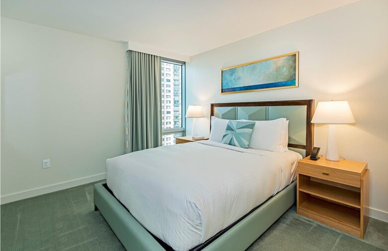 Ritz Carlton Waikiki - Honolulu, Hawaii