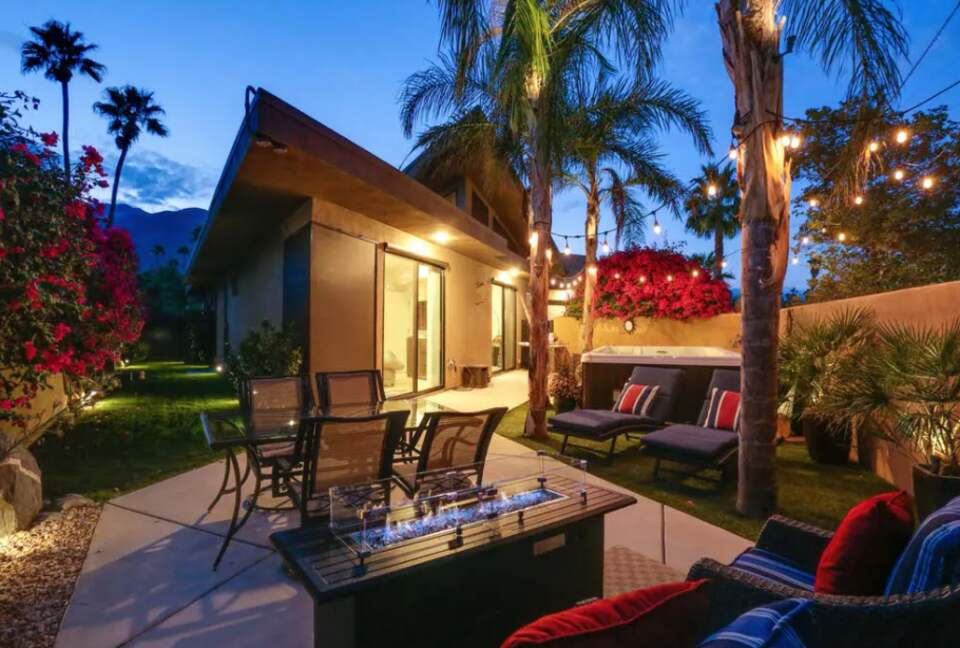Modern Desert Townhome - Palm Springs, California