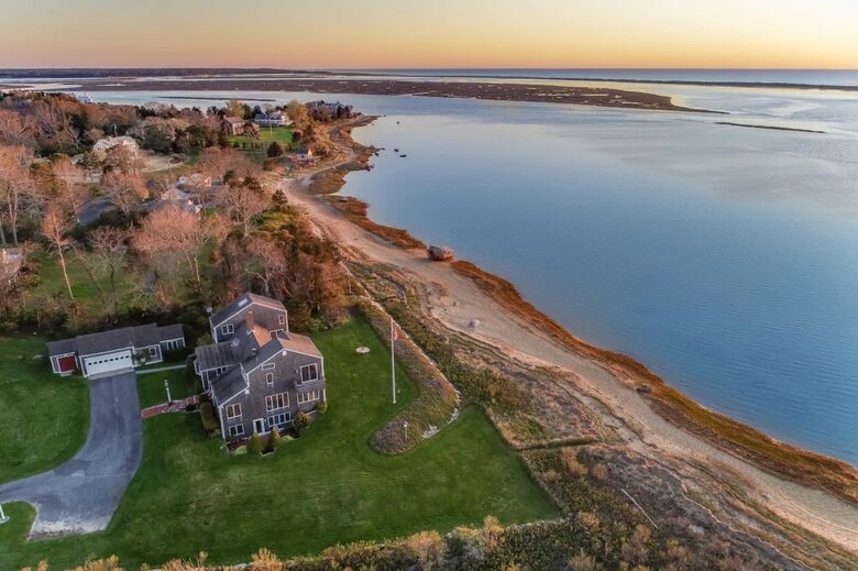 Orleans Beachfront Oasis - Orleans, Massachusetts