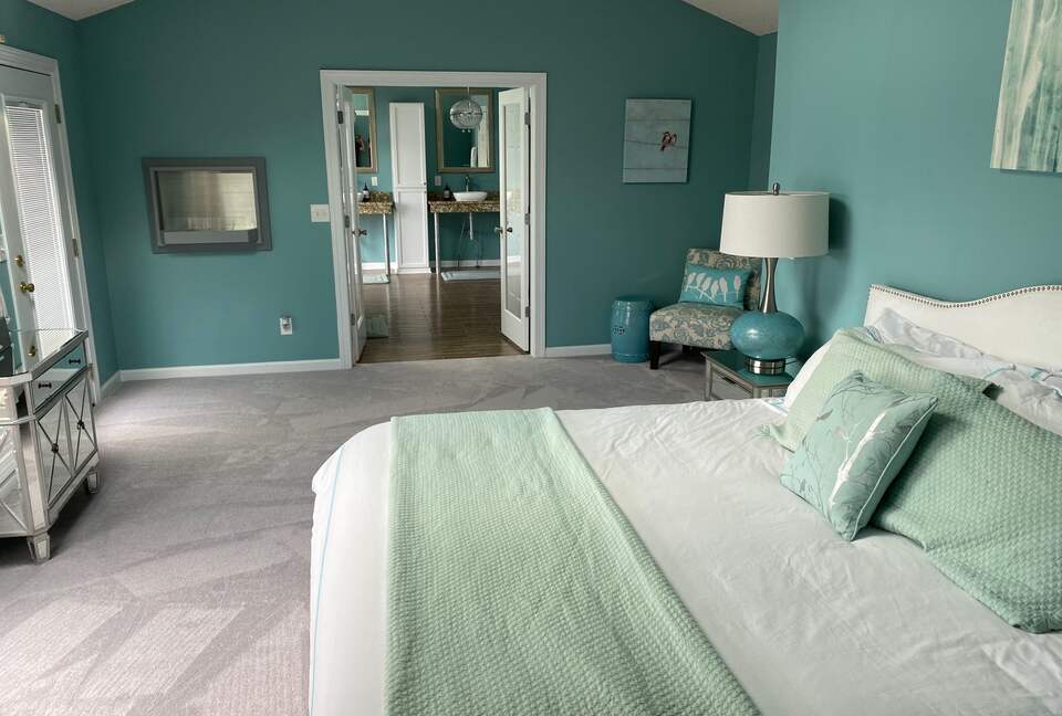 Sunset Summit on Lake Lanier - Lula, Georgia