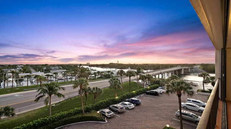 Jupiter Island Beach Escape - Jupiter Island, Florida