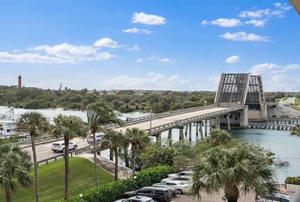 Jupiter Island Beach Escape - Jupiter Island, Florida