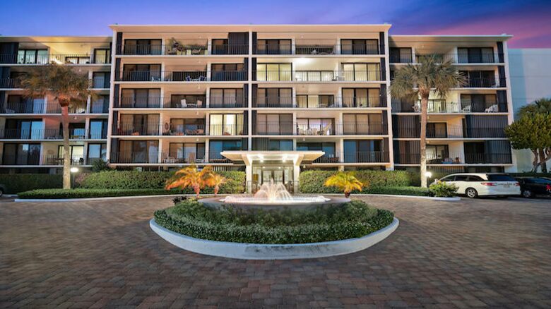 Jupiter Island Beach Escape - Jupiter Island, Florida