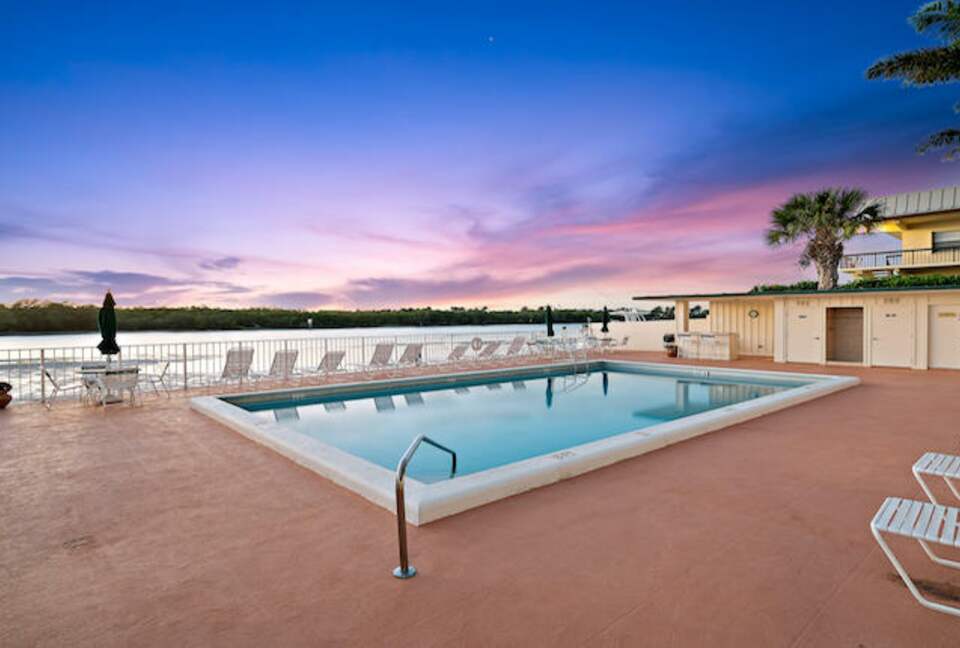 Jupiter Island Beach Escape - Jupiter Island, Florida