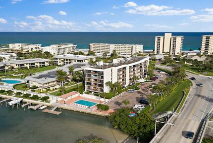 Jupiter Island Beach Escape - Jupiter Island, Florida
