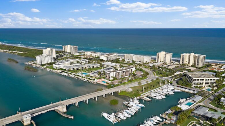 Jupiter Island Beach Escape - Jupiter Island, Florida