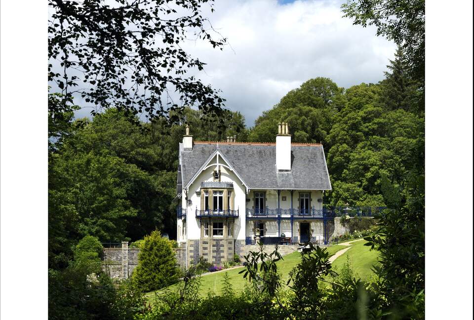 Scotland at its Finest - Torsonce Estate - Stow, United Kingdom