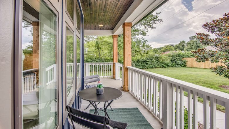 The Southern Magnolia - Nashville, Tennessee