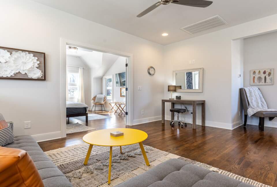 The Southern Magnolia - Nashville, Tennessee