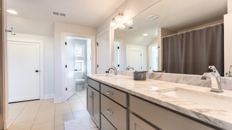 The Southern Magnolia - Nashville, Tennessee