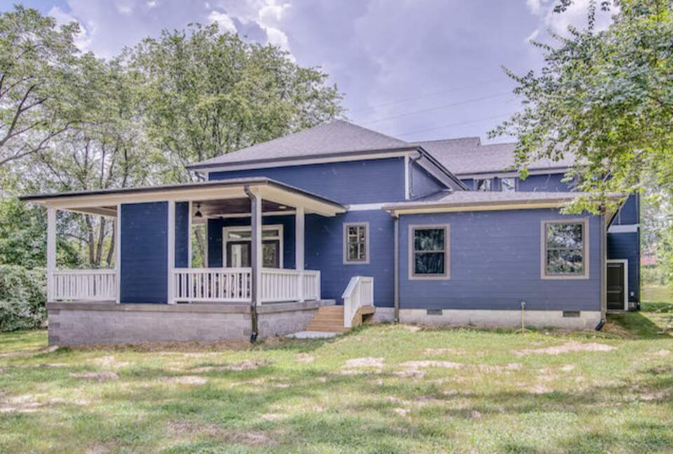 The Southern Magnolia - Nashville, Tennessee