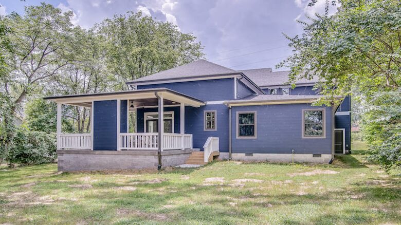 The Southern Magnolia - Nashville, Tennessee