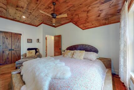 Catskills Luxury Getaway - Bearsville, New York