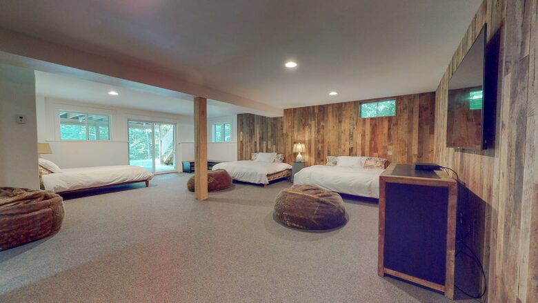 Catskills Luxury Getaway - Bearsville, New York