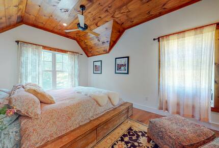 Catskills Luxury Getaway - Bearsville, New York