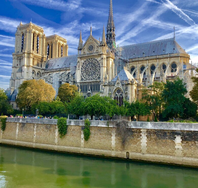 Saint Louis Island Luxe - Paris, France