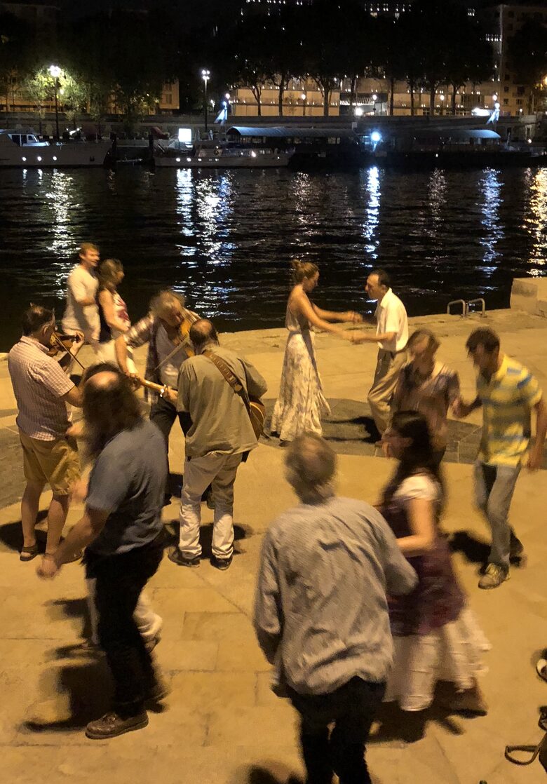 Saint Louis Island Luxe - Paris, France