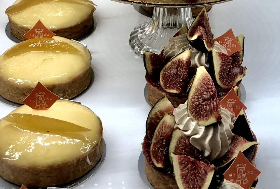 Saint Louis Island Luxe - Paris, France