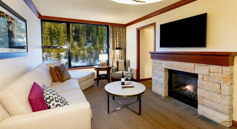 Resort at Squaw Creek w/ Ski-In/Ski-Out Access! - Olympic Valley, California