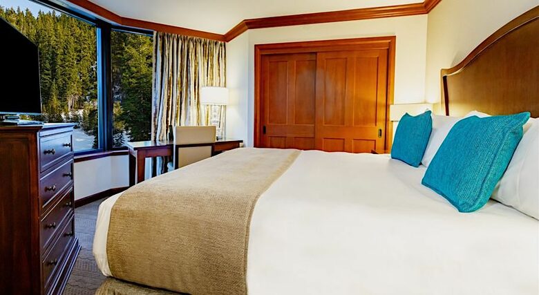 Resort at Squaw Creek w/ Ski-In/Ski-Out Access! - Olympic Valley, California