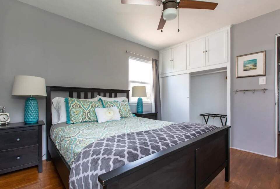 San Diego Beachside Bungalow - Oceanside, California