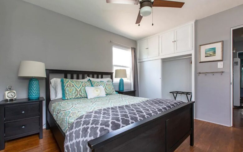 San Diego Beachside Bungalow - Oceanside, California