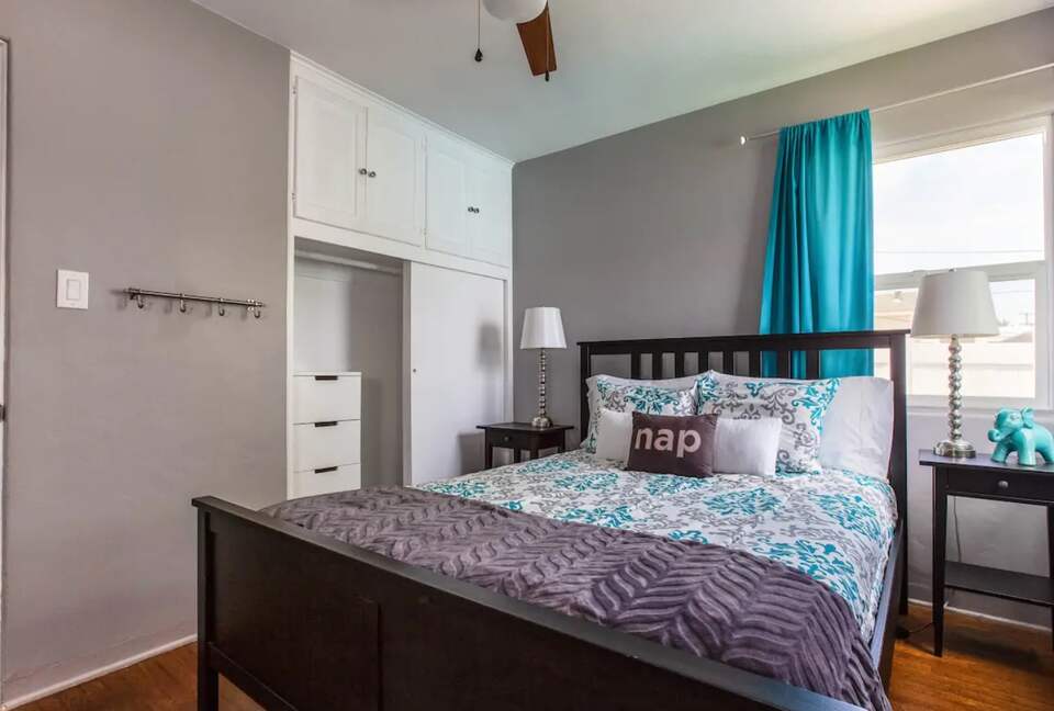 San Diego Beachside Bungalow - Oceanside, California