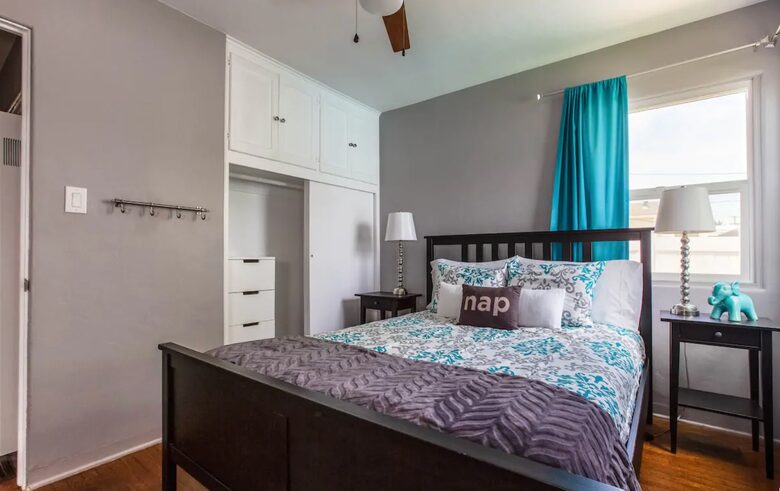 San Diego Beachside Bungalow - Oceanside, California