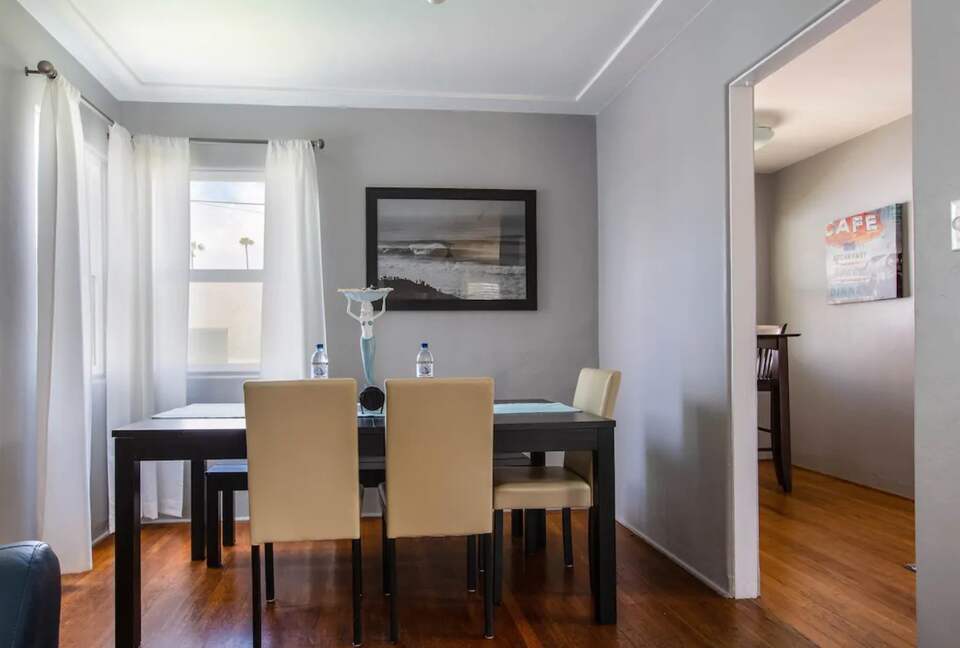 San Diego Beachside Bungalow - Oceanside, California