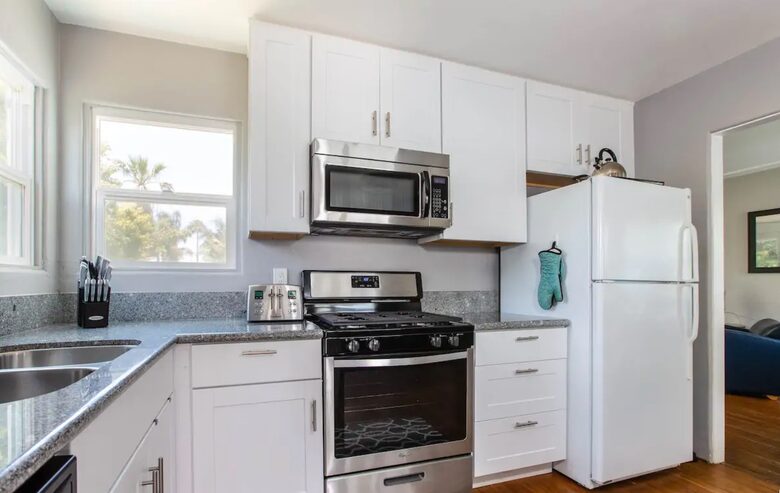 San Diego Beachside Bungalow - Oceanside, California