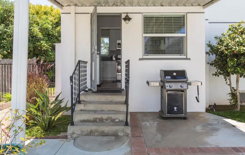 San Diego Beachside Bungalow - Oceanside, California