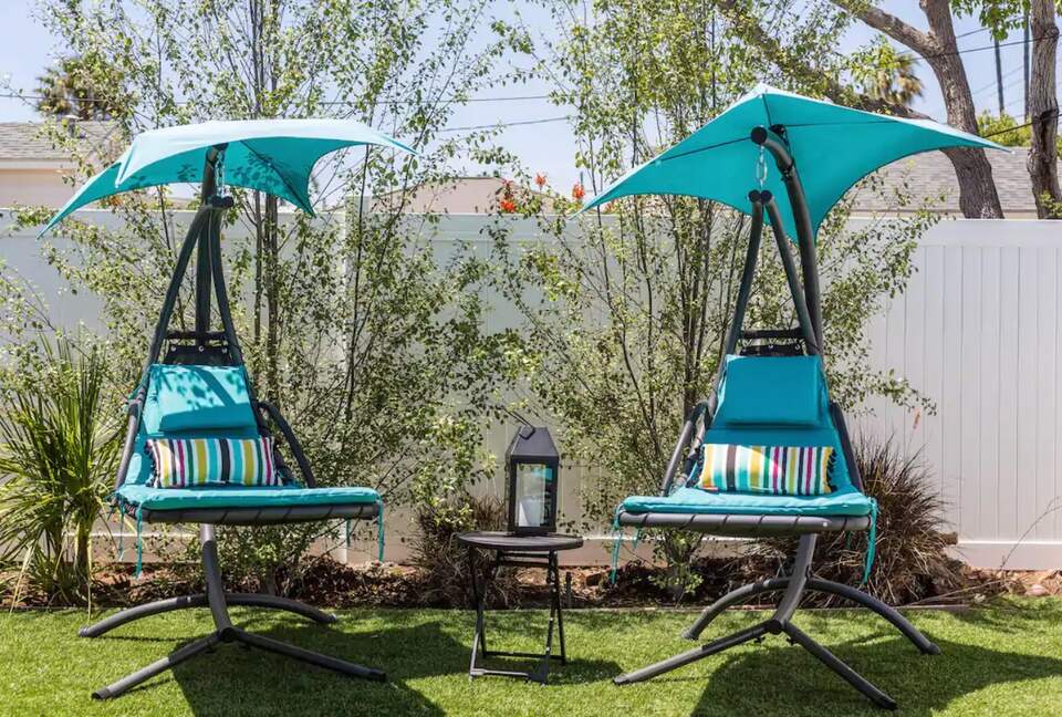 San Diego Beachside Bungalow - Oceanside, California