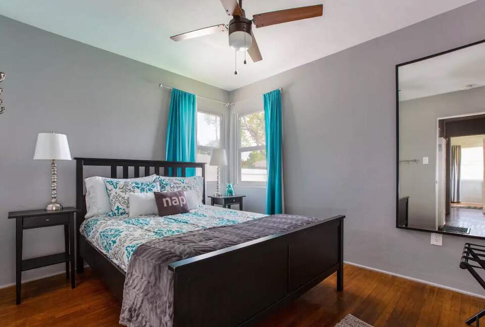 San Diego Beachside Bungalow - Oceanside, California