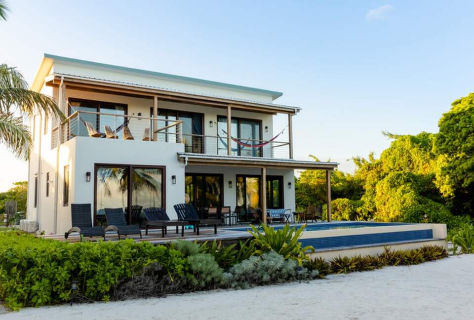 Home Exchange in Belize with incredible diving