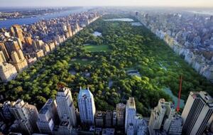 On Central Park South - Luxury 2 Bedroom Apartment - Full Service Building - New York City, New York