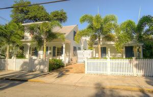 Aqua La Vista with Guest House and Pool! - Key West, Florida