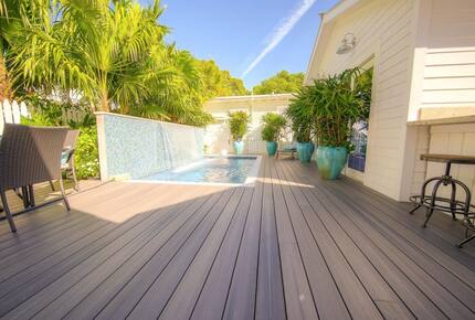 Aqua La Vista with Guest House and Pool! - Key West, Florida