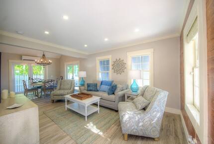 Aqua La Vista with Guest House and Pool! - Key West, Florida