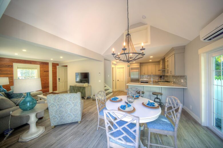 Aqua La Vista with Guest House and Pool! - Key West, Florida