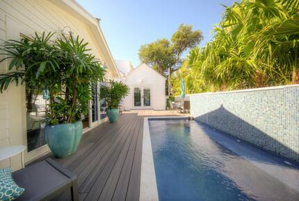 Aqua La Vista with Guest House and Pool! - Key West, Florida