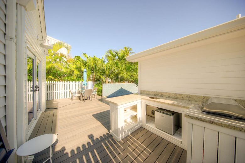 Aqua La Vista with Guest House and Pool! - Key West, Florida