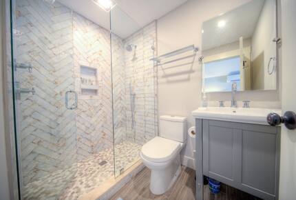 Aqua La Vista with Guest House and Pool! - Key West, Florida