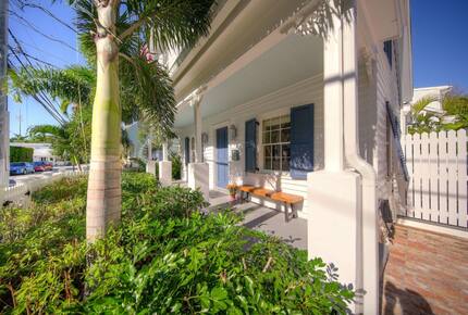 Aqua La Vista with Guest House and Pool! - Key West, Florida