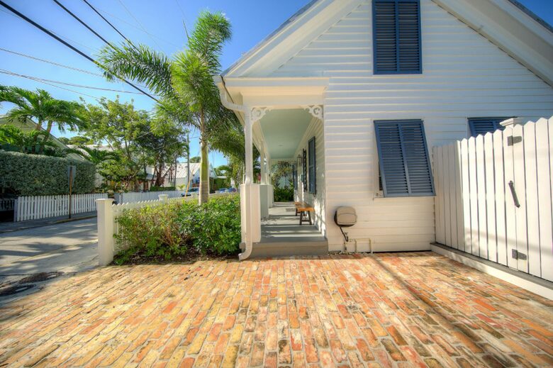 Aqua La Vista with Guest House and Pool! - Key West, Florida