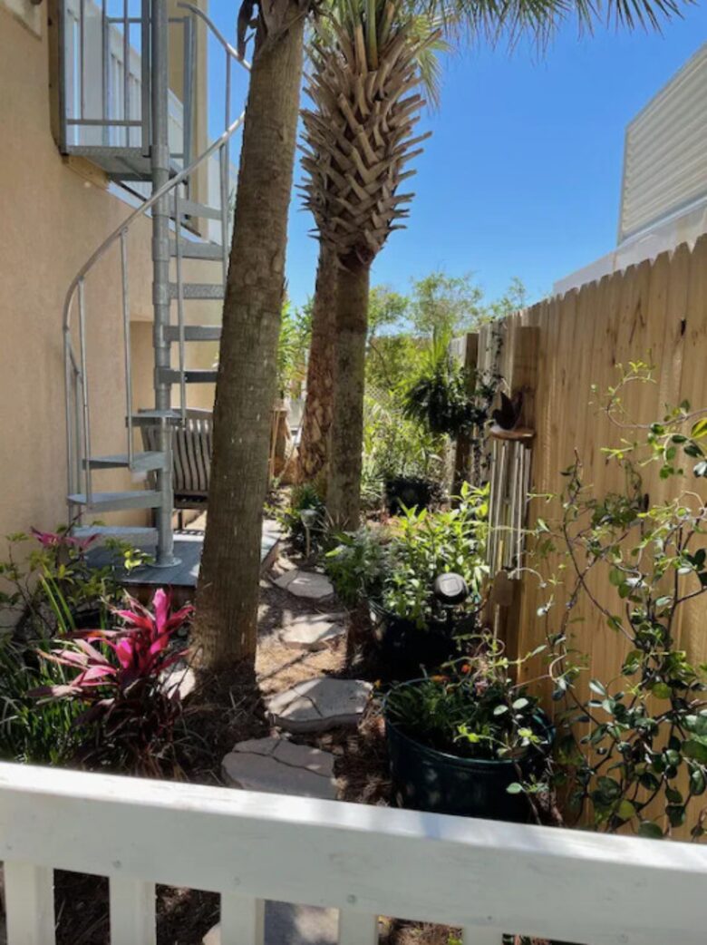 Anchor Cliff on Seacrest Beach - Between Alys & Rosemary - 30A - Seacrest Beach, Florida
