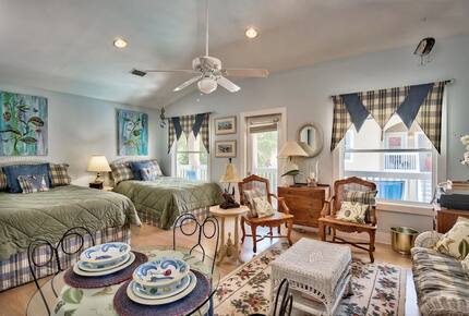 Anchor Cliff on Seacrest Beach - Between Alys & Rosemary - 30A - Seacrest Beach, Florida