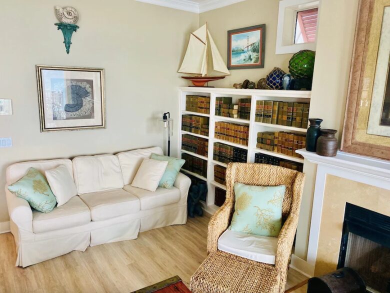 Anchor Cliff on Seacrest Beach - Between Alys & Rosemary - 30A - Seacrest Beach, Florida