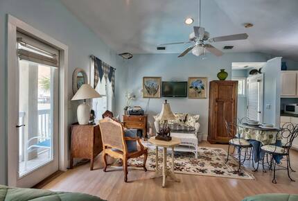 Anchor Cliff on Seacrest Beach - Between Alys & Rosemary - 30A - Seacrest Beach, Florida